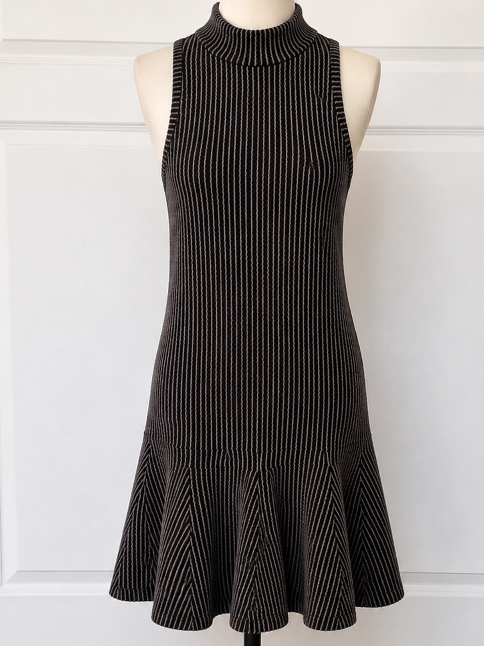Sleeveless Rib Knit Flare Dress in Black